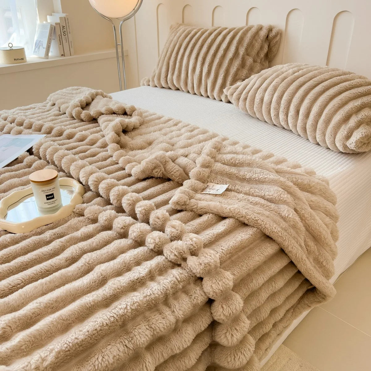 The Snuggly Throw Blanket
