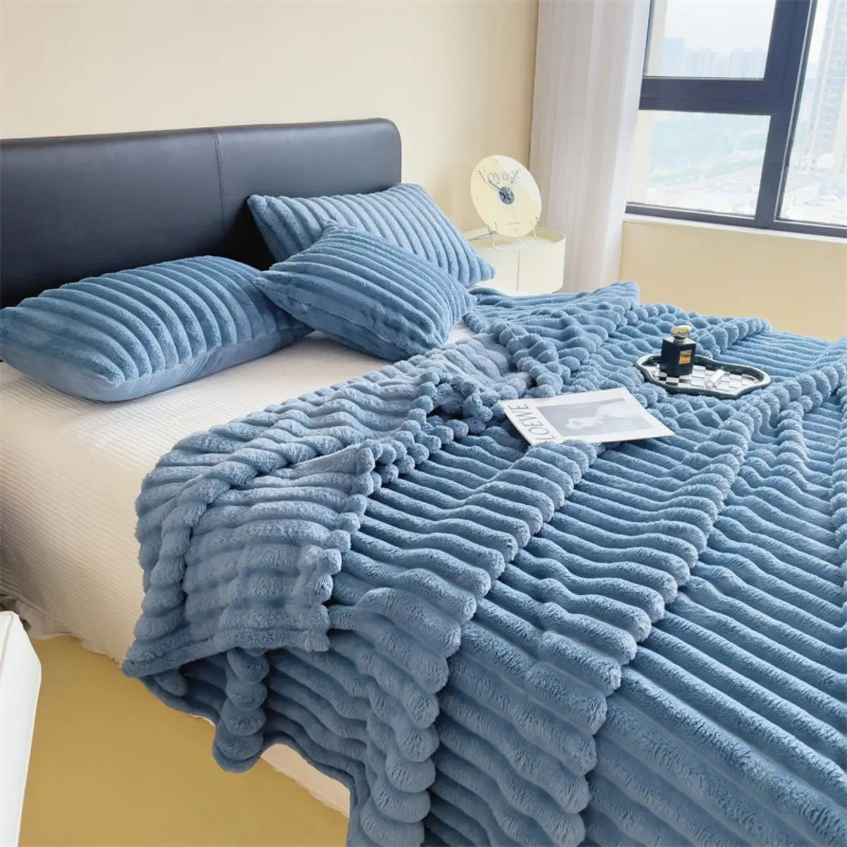 The Snuggly Throw Blanket