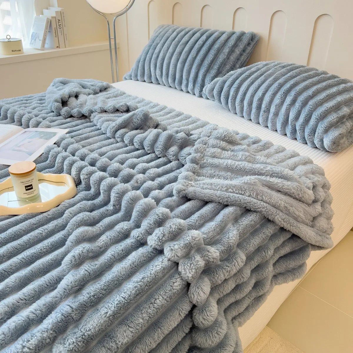 The Snuggly Throw Blanket
